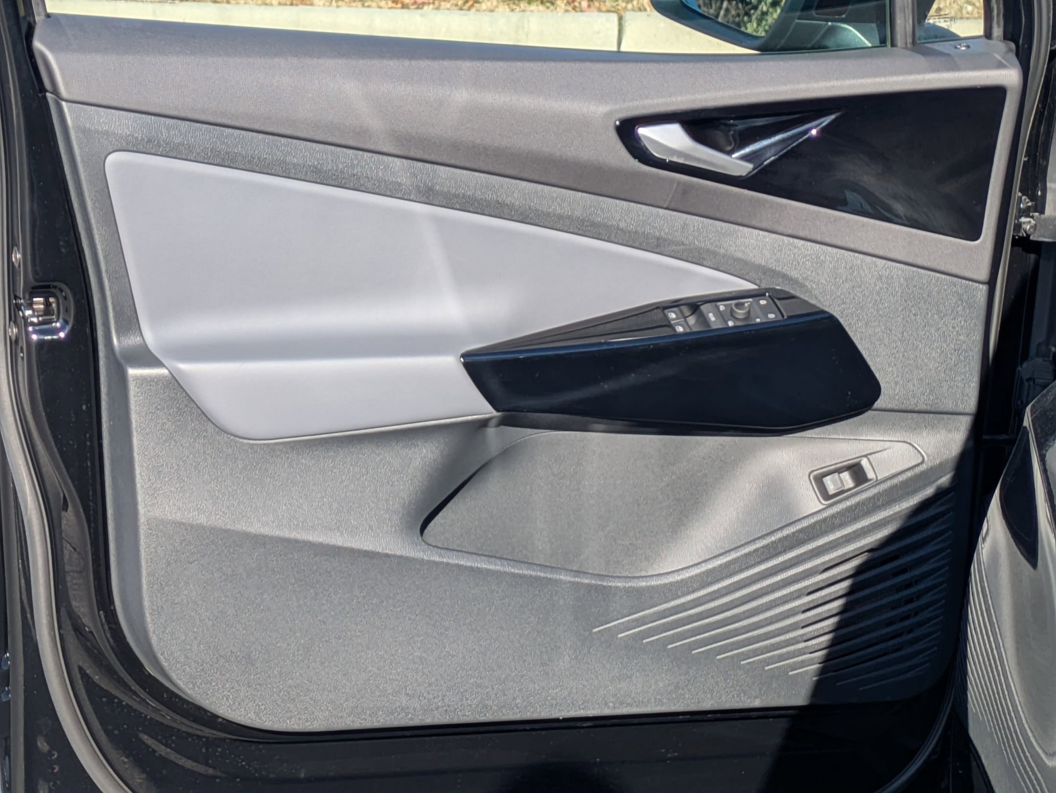 Used 2022 Volkswagen ID.4 Pro S w/ Gradient Package image 18