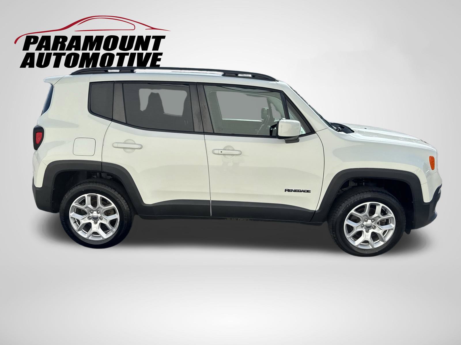 Used 2018 Jeep Renegade Latitude AWD/4WD image 8