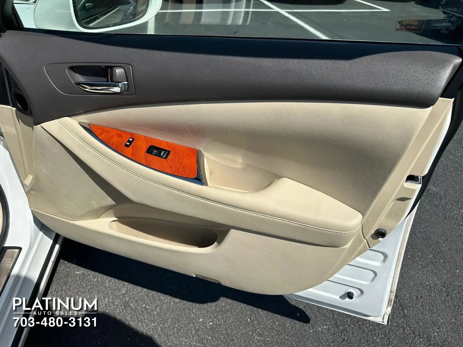 Used 2010 Lexus ES 350 w/ Preferred Accessory Package FWD image 17