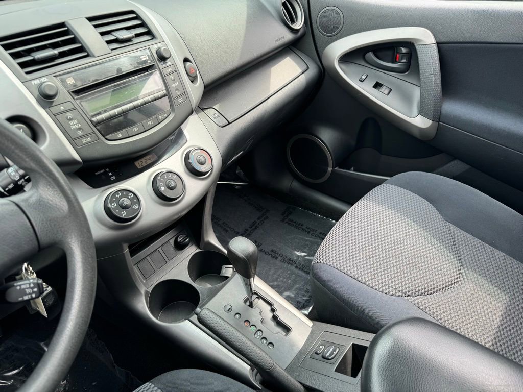 Used 2007 Toyota RAV4 Sport AWD/4WD image 13