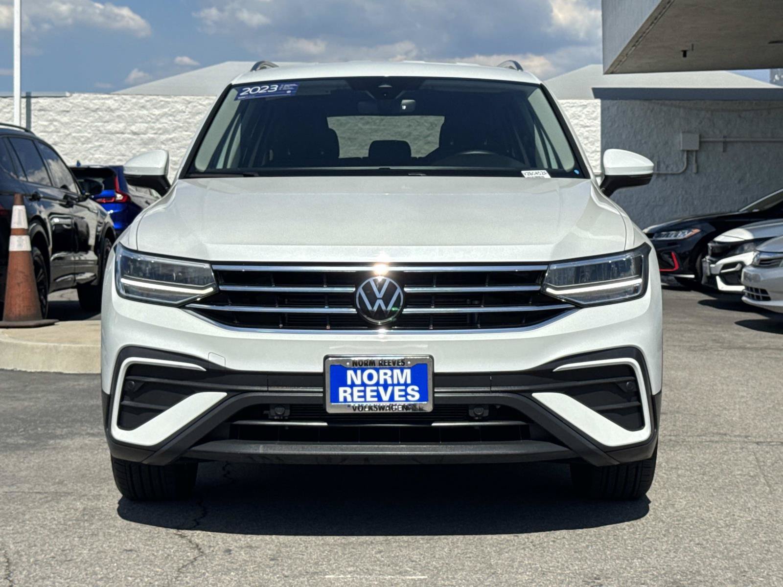 Certified 2023 Volkswagen Tiguan SE FWD image 8