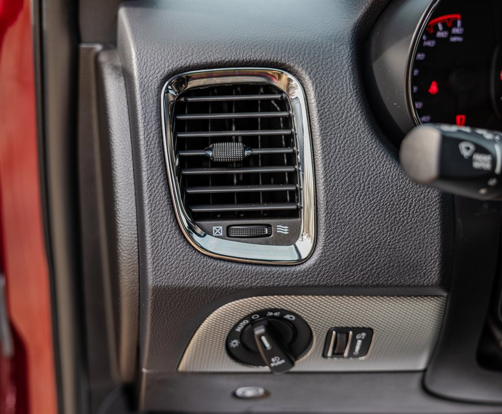 Used 2018 Dodge Durango SRT image 21