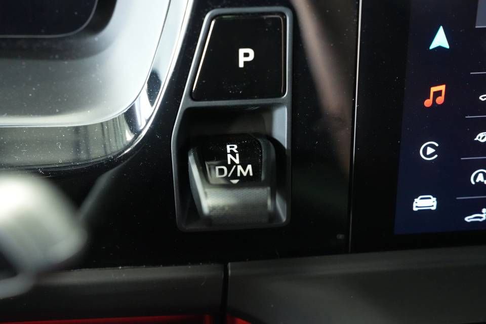 Certified 2025 Porsche Panamera GTS image 18