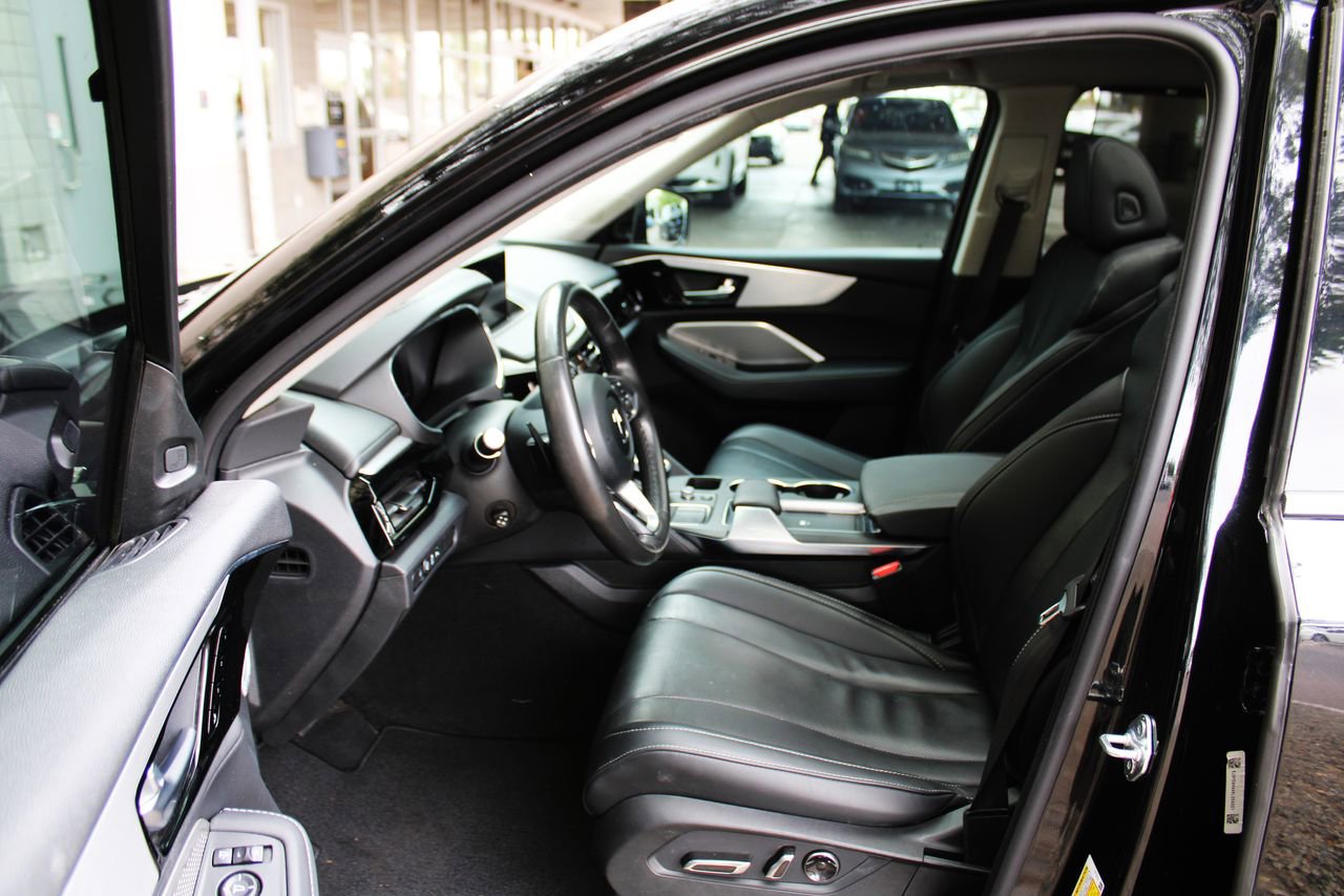 Used 2024 Acura MDX FWD w/ Technology Package image 9