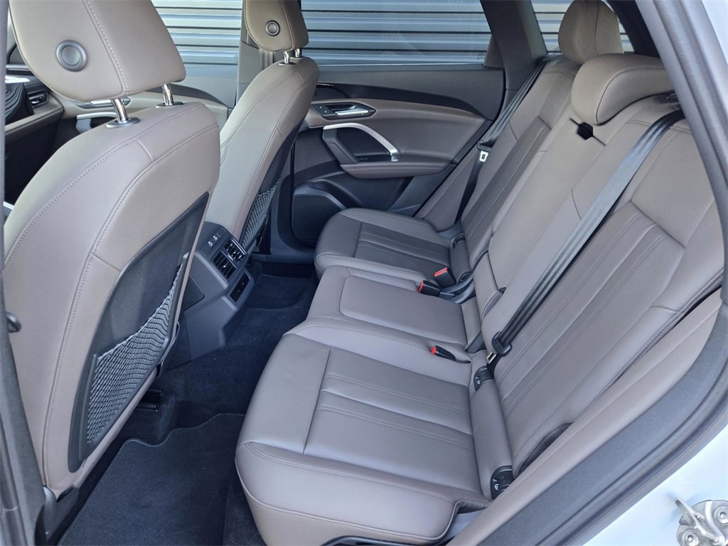 New 2025 Audi Q5 Premium image 10