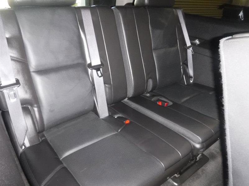 Used 2011 Cadillac Escalade Luxury AWD/4WD image 34