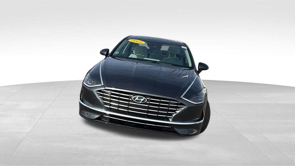 Used 2023 Hyundai Sonata SEL image 2