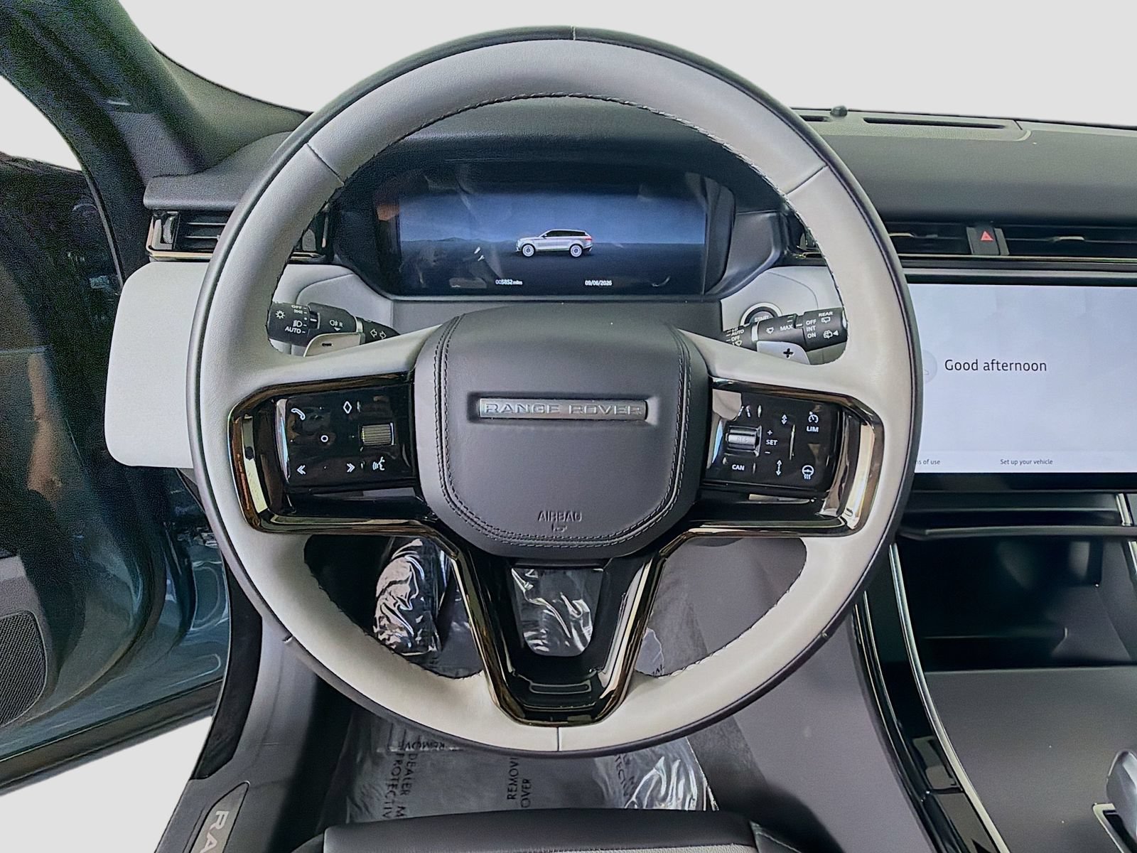Used 2026 Land Rover Range Rover Velar S AWD/4WD image 11
