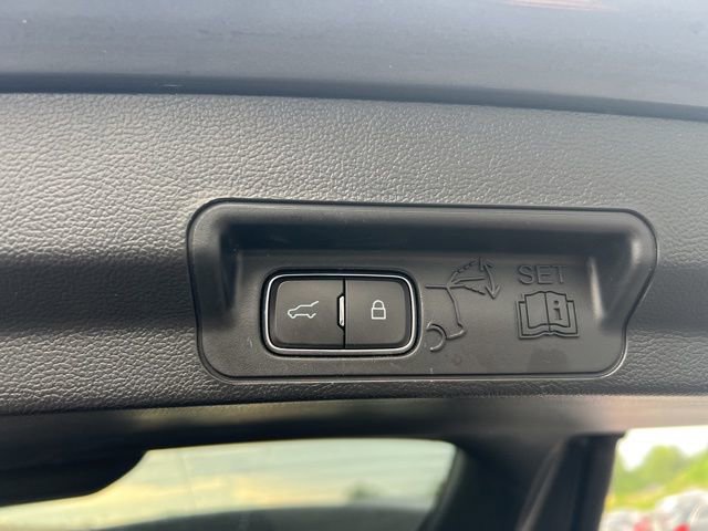 Used 2023 Ford Explorer XLT w/ Equipment Group 202A image 29