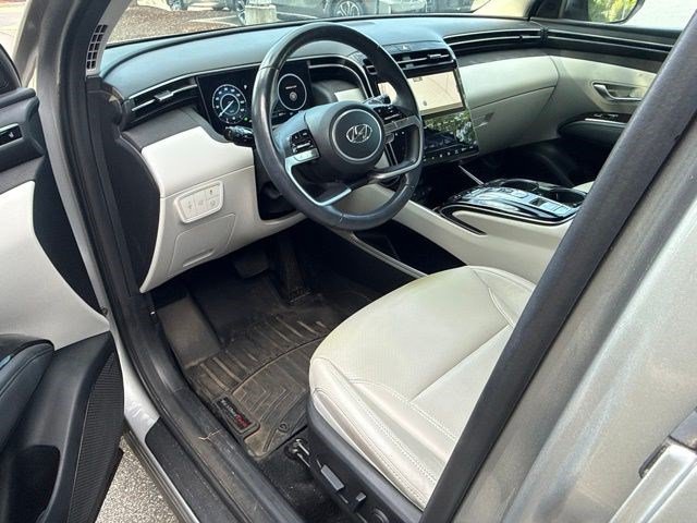 Used 2024 Hyundai Tucson Limited AWD/4WD image 16