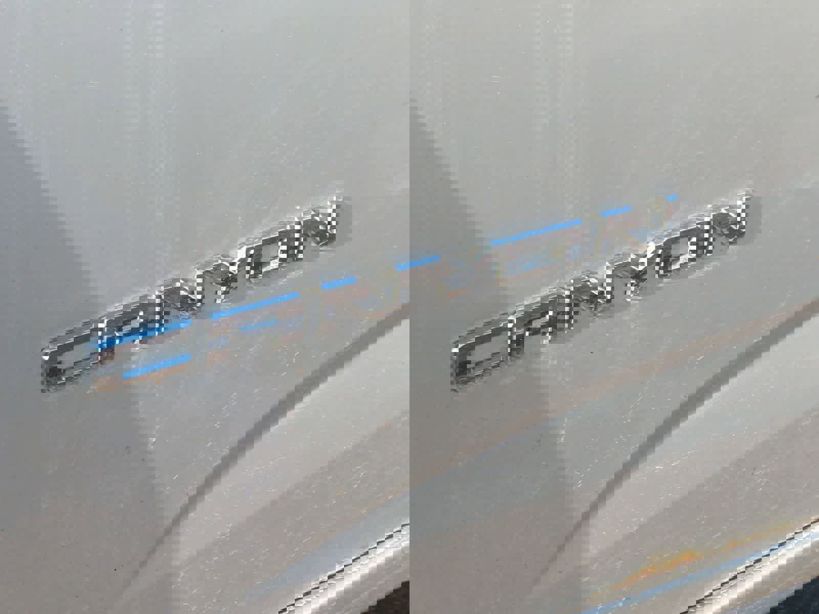 Used 2015 GMC Canyon SLE image 13