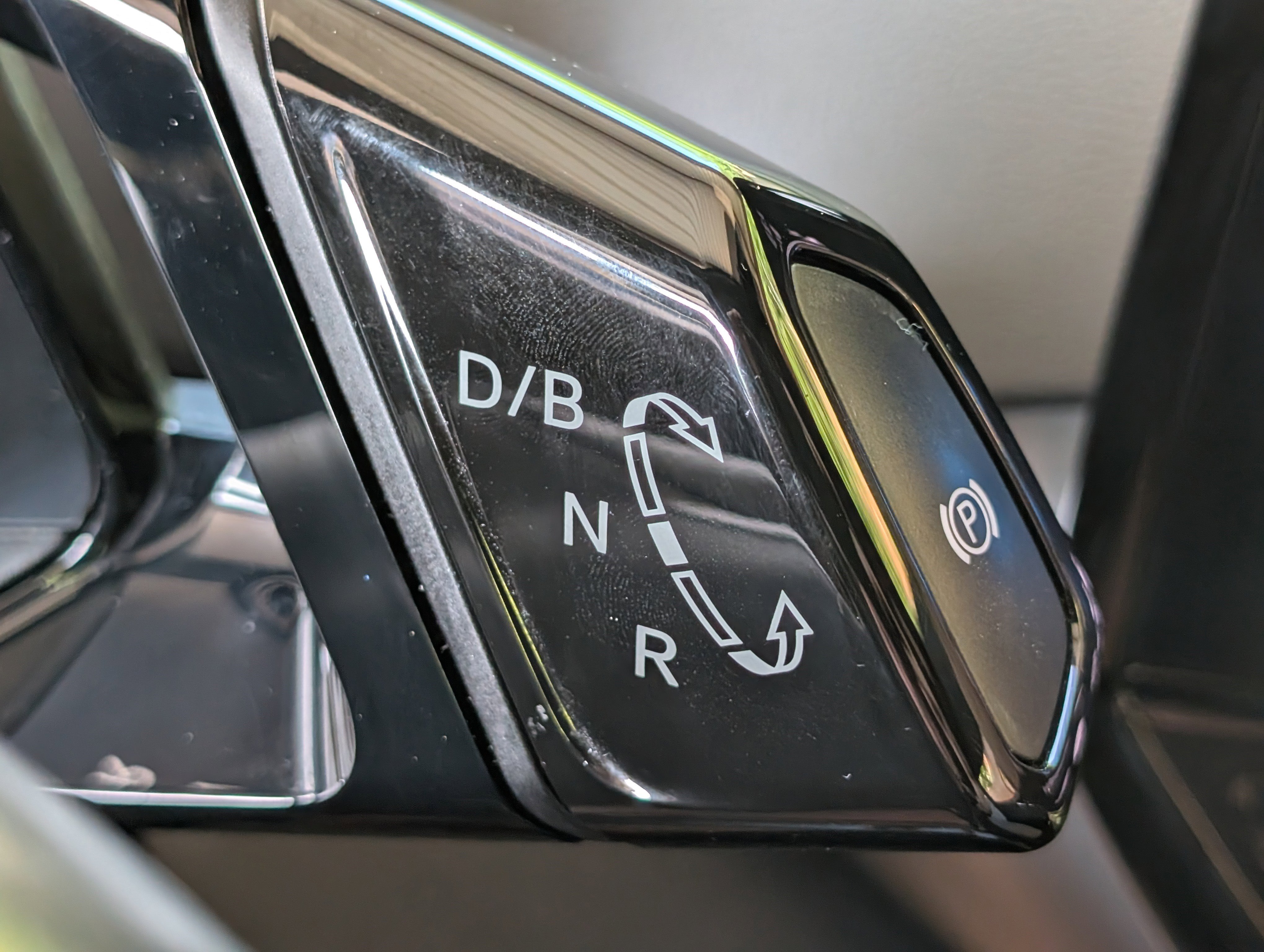 Used 2022 Volkswagen ID.4 Pro S RWD image 32