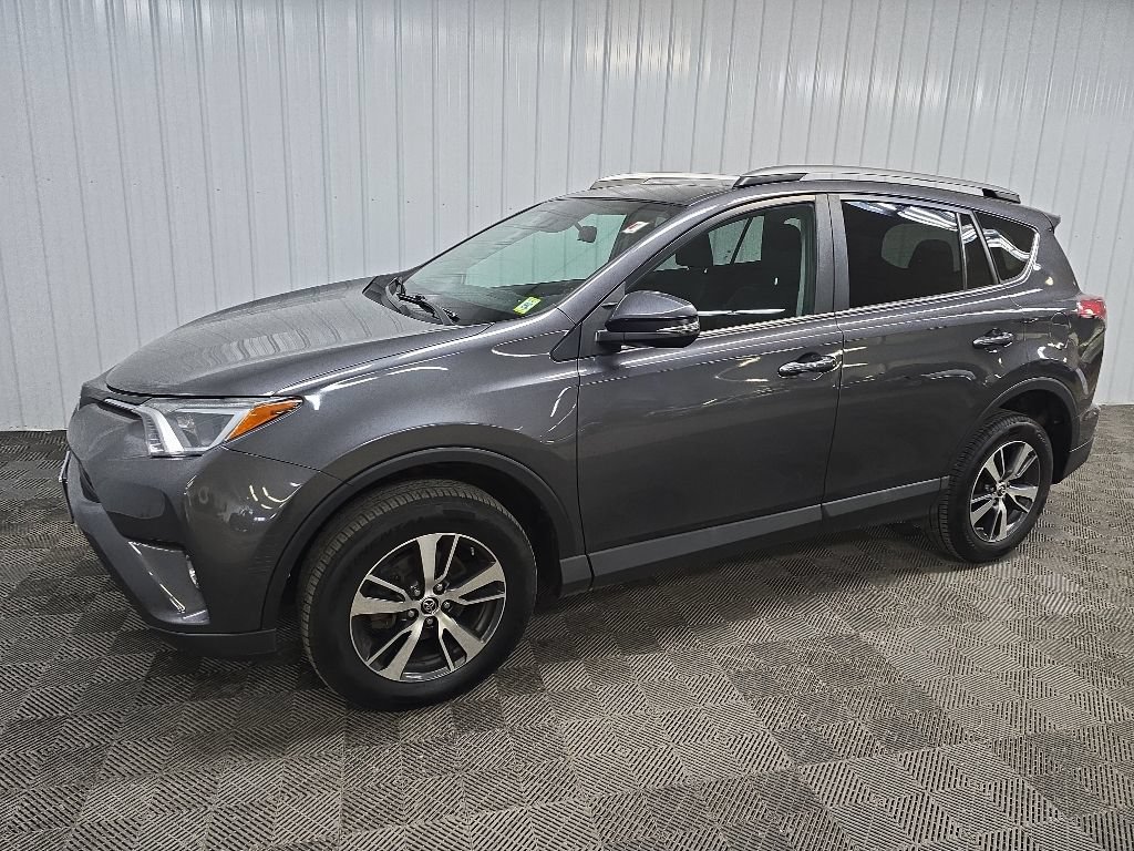 Used 2018 Toyota RAV4 XLE w/ Plus Extra Value Package AWD/4WD image 6