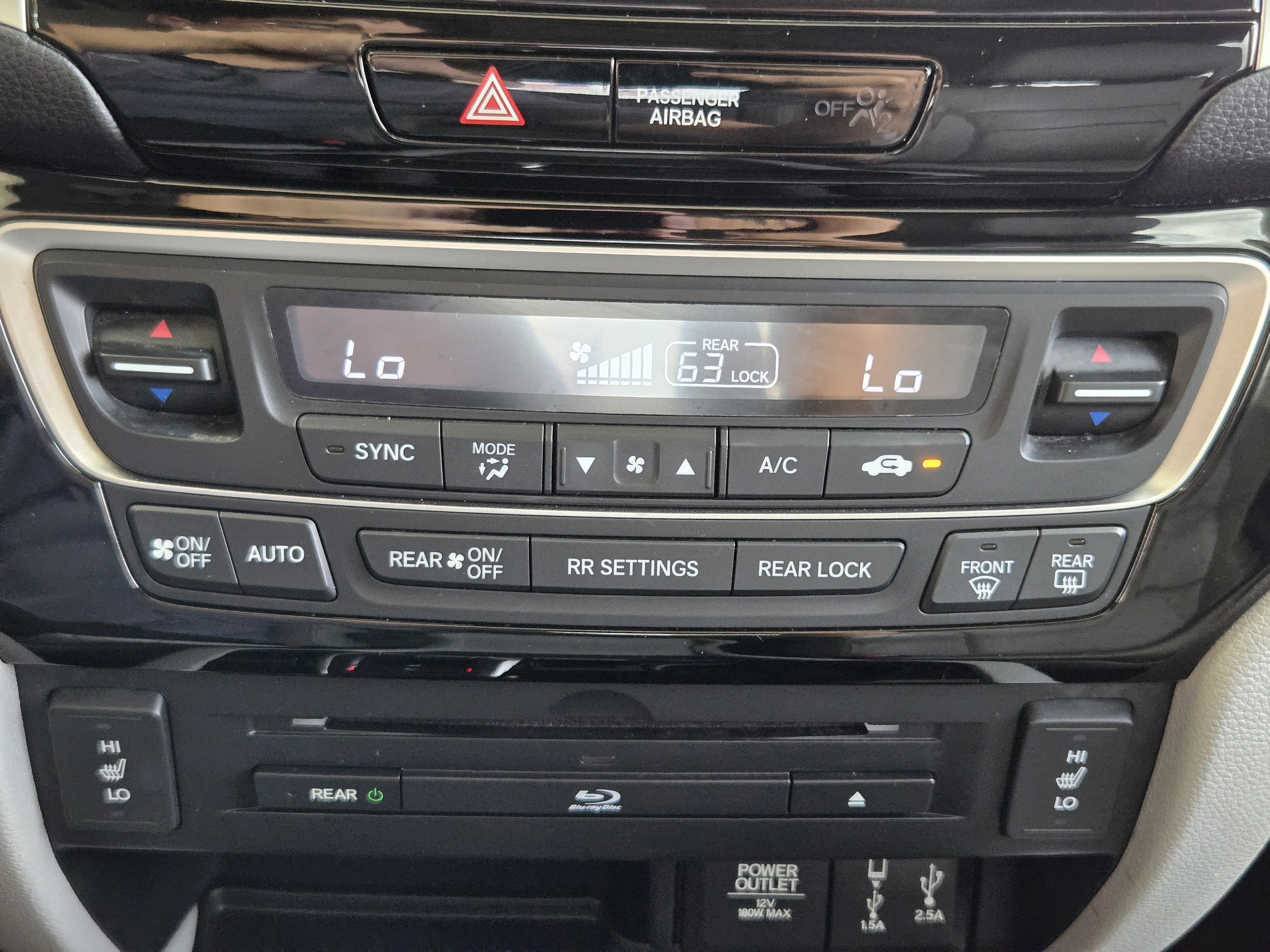 Used 2017 Honda Pilot Touring image 14