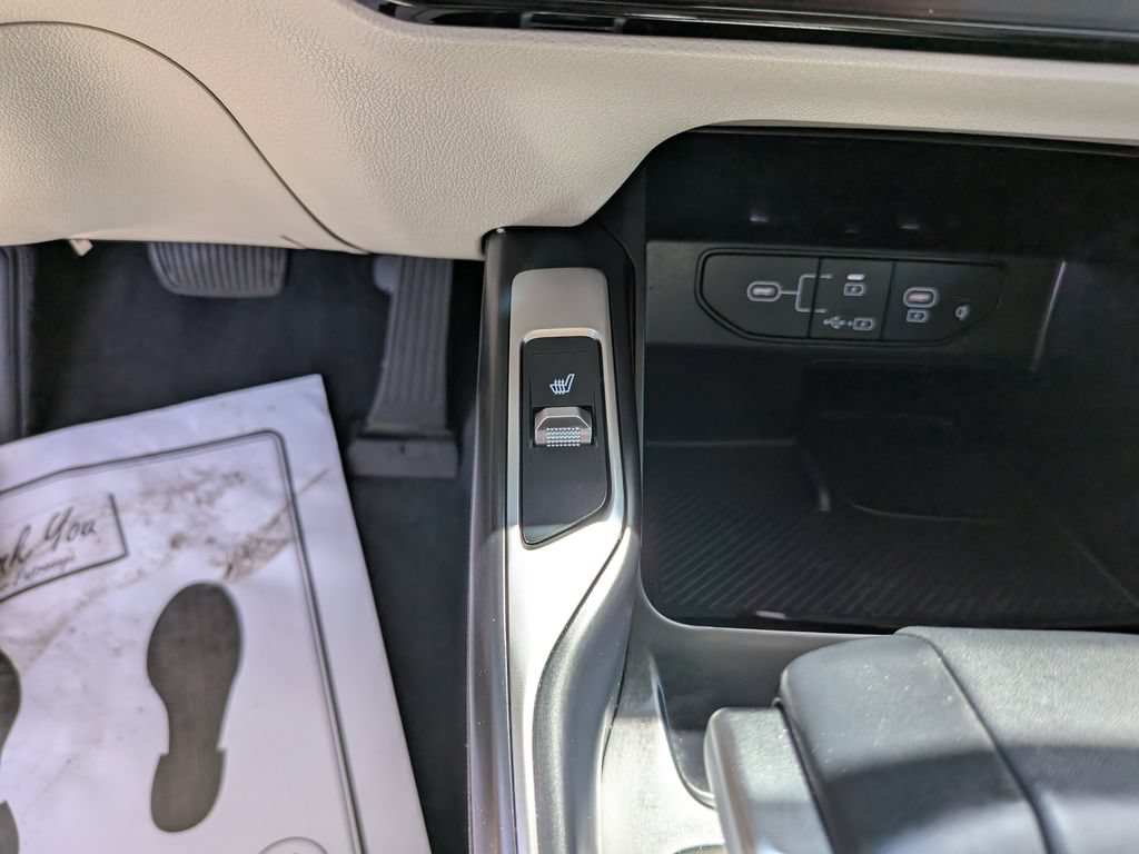 Certified 2026 Kia Sorento S FWD image 27