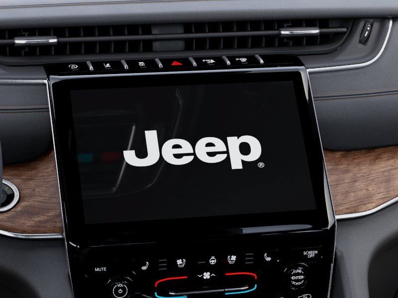New 2025 Jeep Grand Cherokee Summit w/ Adv Protech Group IV AWD/4WD image 19