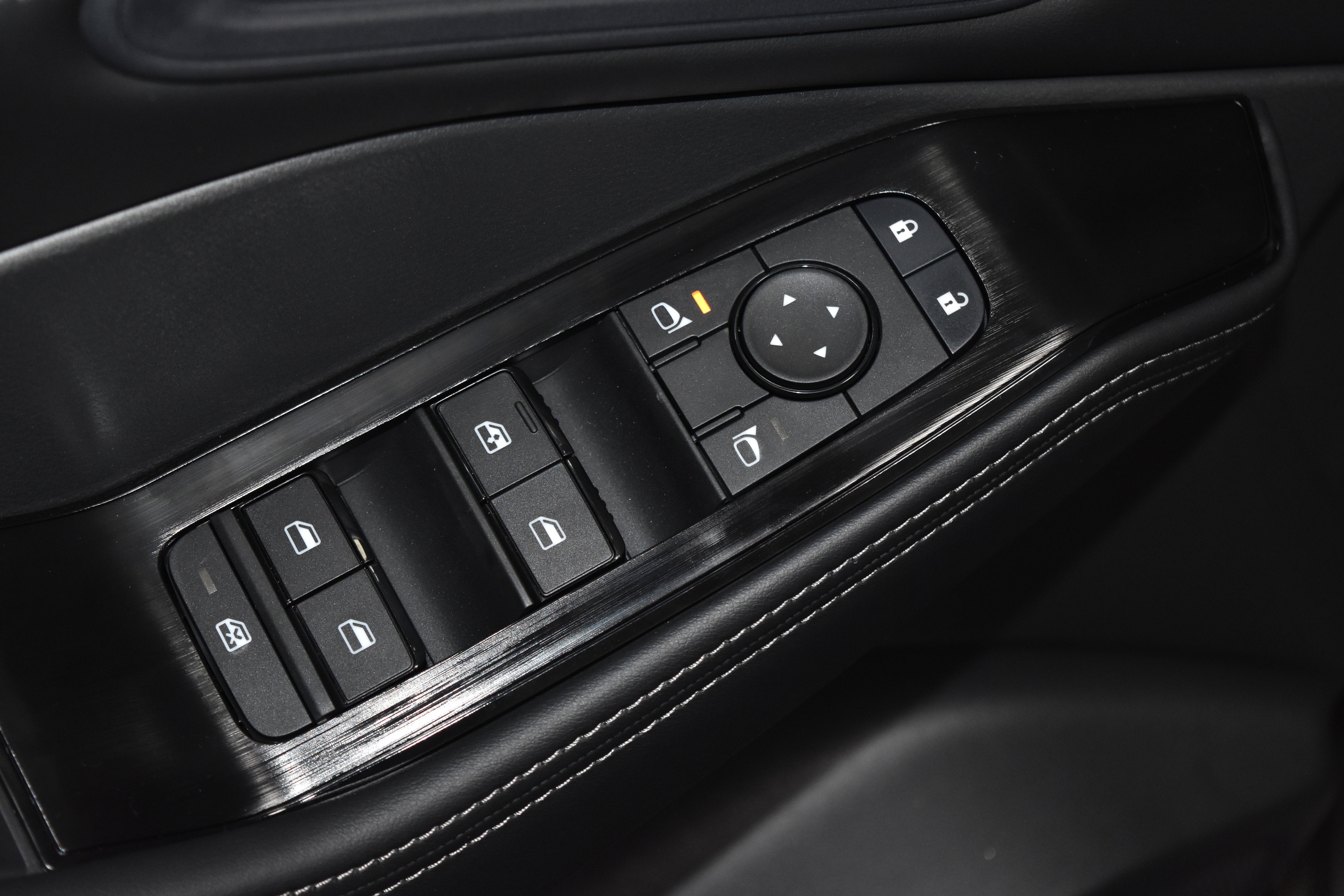 New 2026 Nissan Rogue SV w/ SV Premium Package image 4