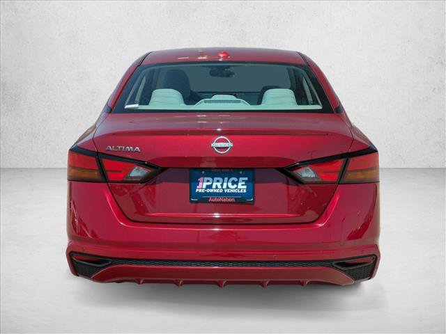 Used 2025 Nissan Altima 2.5 SV FWD image 7