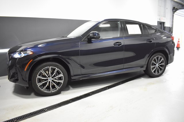 Used 2025 BMW X6 xDrive40i image 2