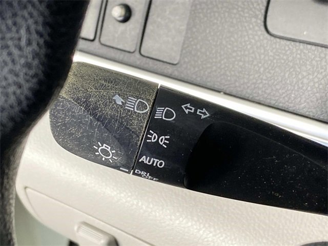 Used 2013 Toyota Camry LE image 18