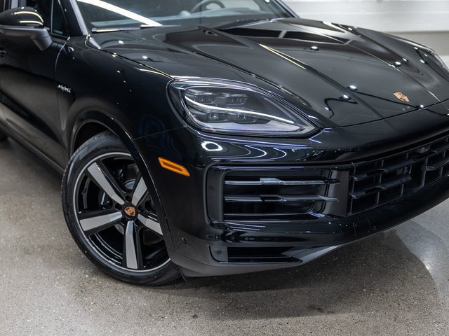 Used 2026 Porsche Cayenne E-Hybrid AWD/4WD image 15