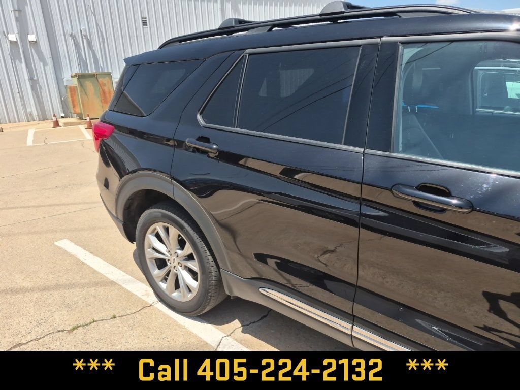Used 2023 Ford Explorer XLT w/ Equipment Group 202A AWD/4WD image 16