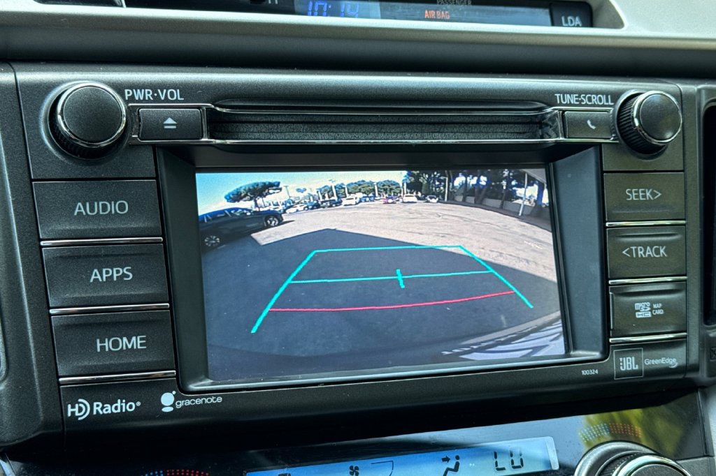 Used 2014 Toyota RAV4 Limited w/ Technology Package FWD image 19