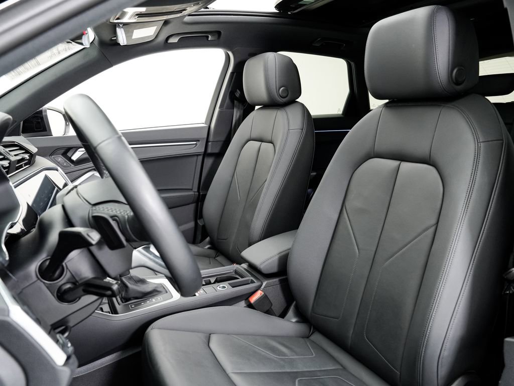 Used 2022 Audi Q3 2.0T Premium Plus image 5