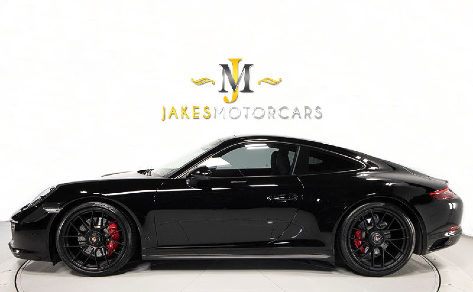 Used 2018 Porsche 911 Carrera 4 GTS image 2