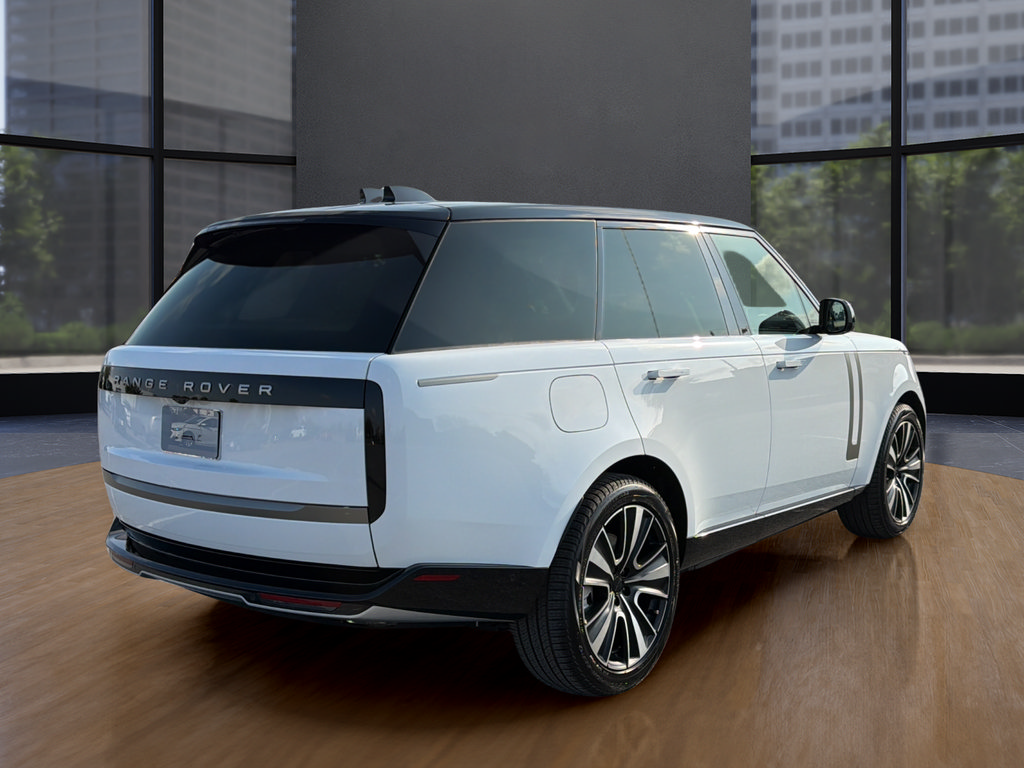 Used 2026 Land Rover Range Rover SE AWD/4WD image 16