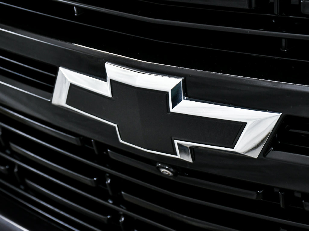 Used 2024 Chevrolet Suburban RST w/ Luxury Package AWD/4WD image 90