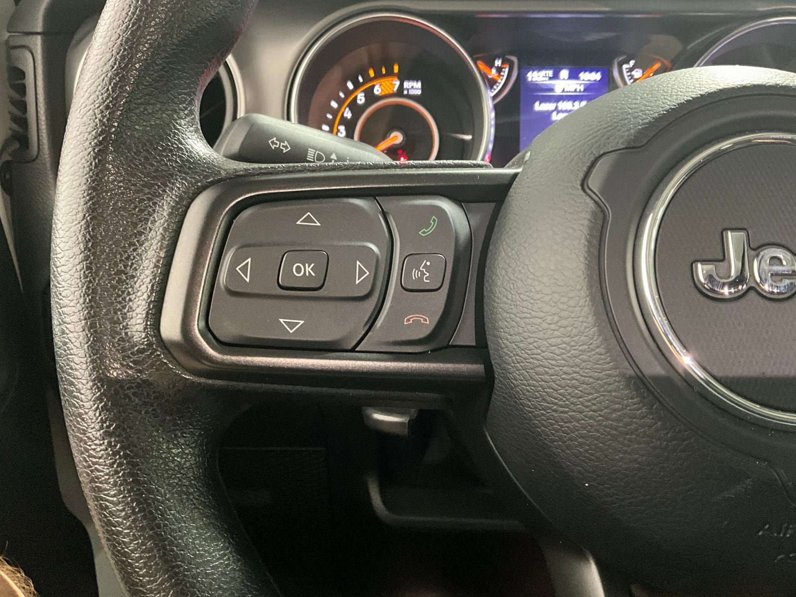 Used 2022 Jeep Wrangler Unlimited Sport AWD/4WD image 16
