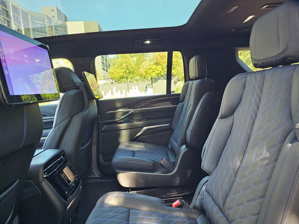 New 2026 Cadillac Escalade IQL Sport 1 AWD/4WD image 18