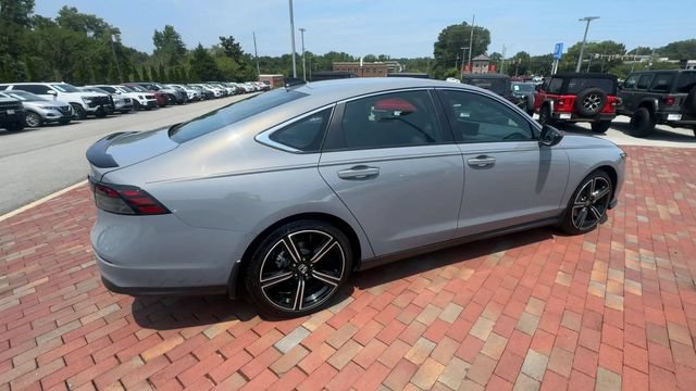 Certified 2025 Honda Accord Sport image 3