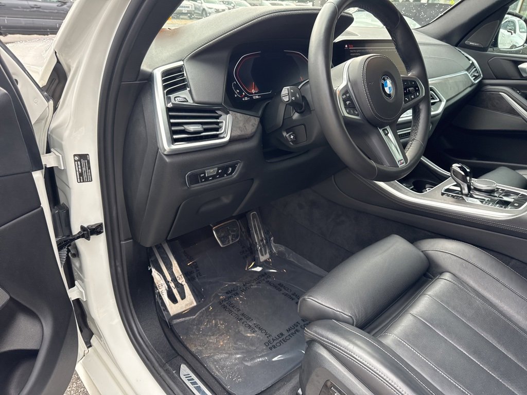 Used 2022 BMW X5 M50i w/ Premium Package image 6
