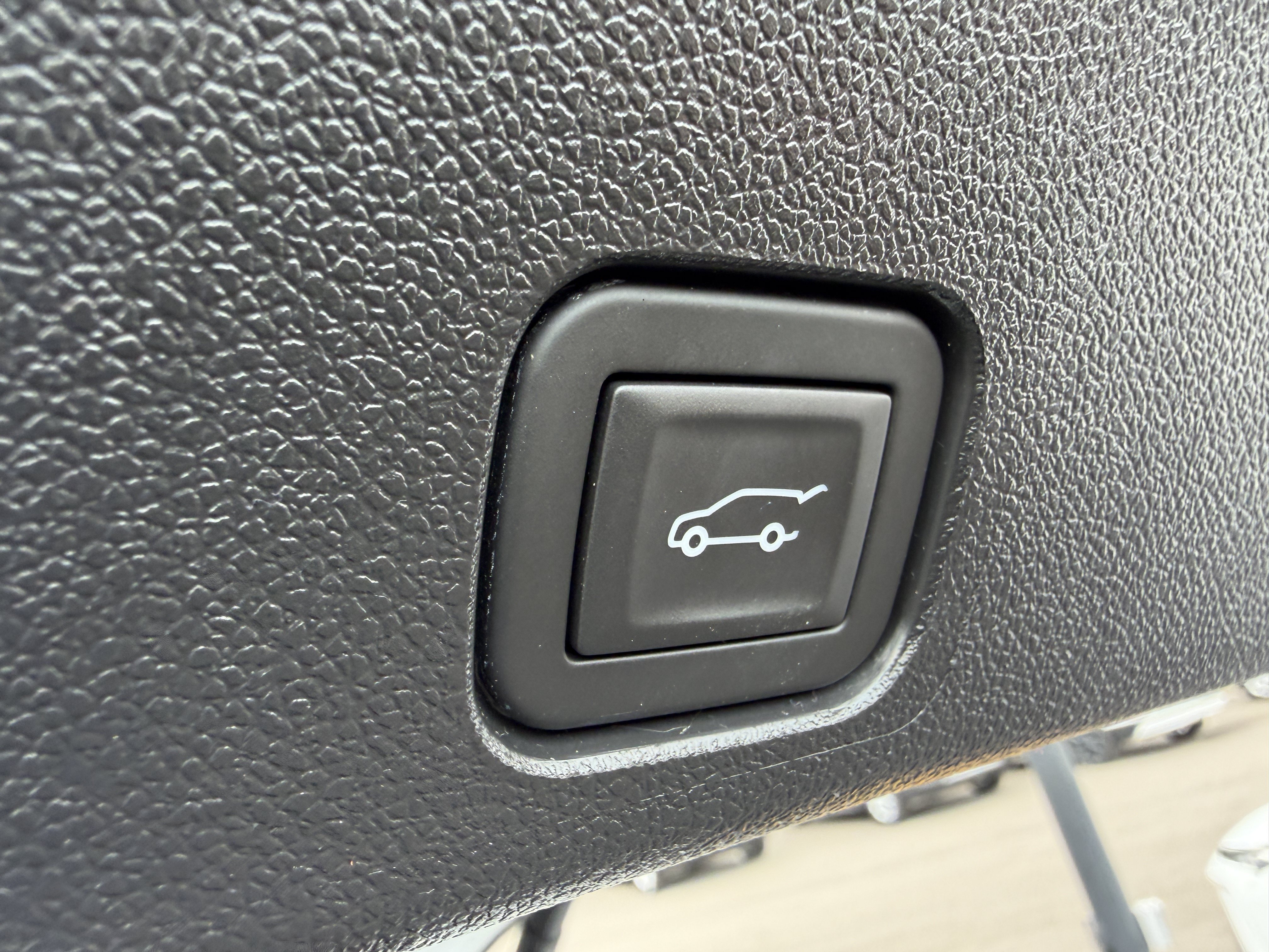 Used 2026 Buick Enclave Sport Touring AWD/4WD image 13