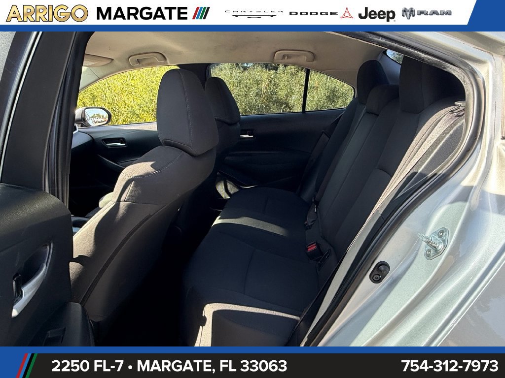 Used 2021 Toyota Corolla LE FWD image 11