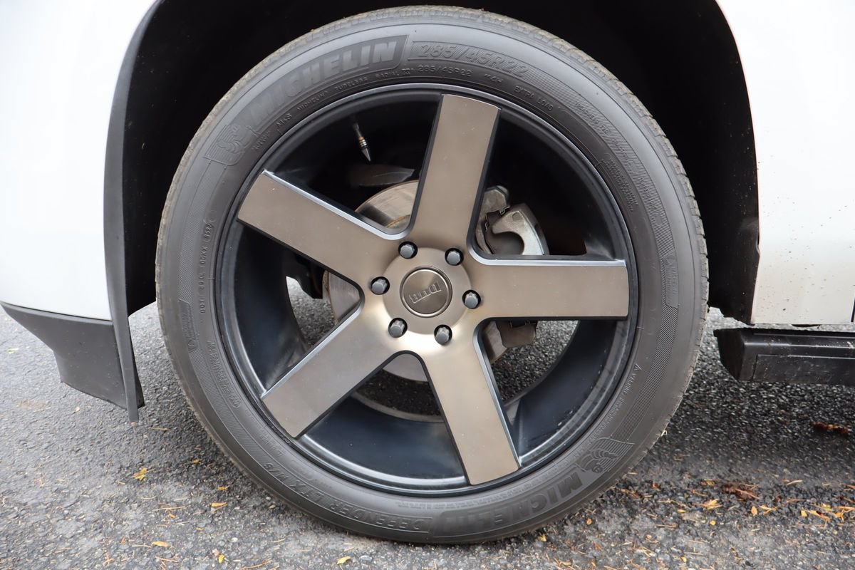 Used 2016 Cadillac Escalade Premium AWD/4WD image 43