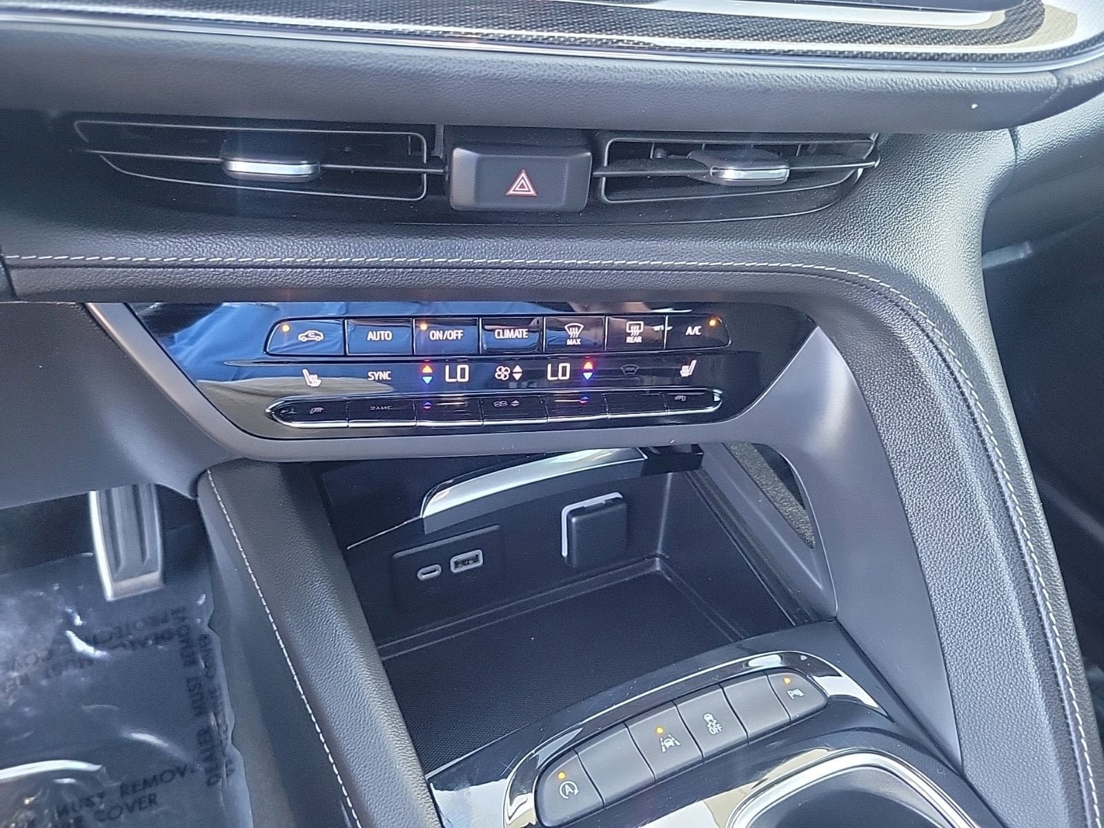 Used 2023 Buick Envision Essence w/ Sport Touring Package FWD image 20