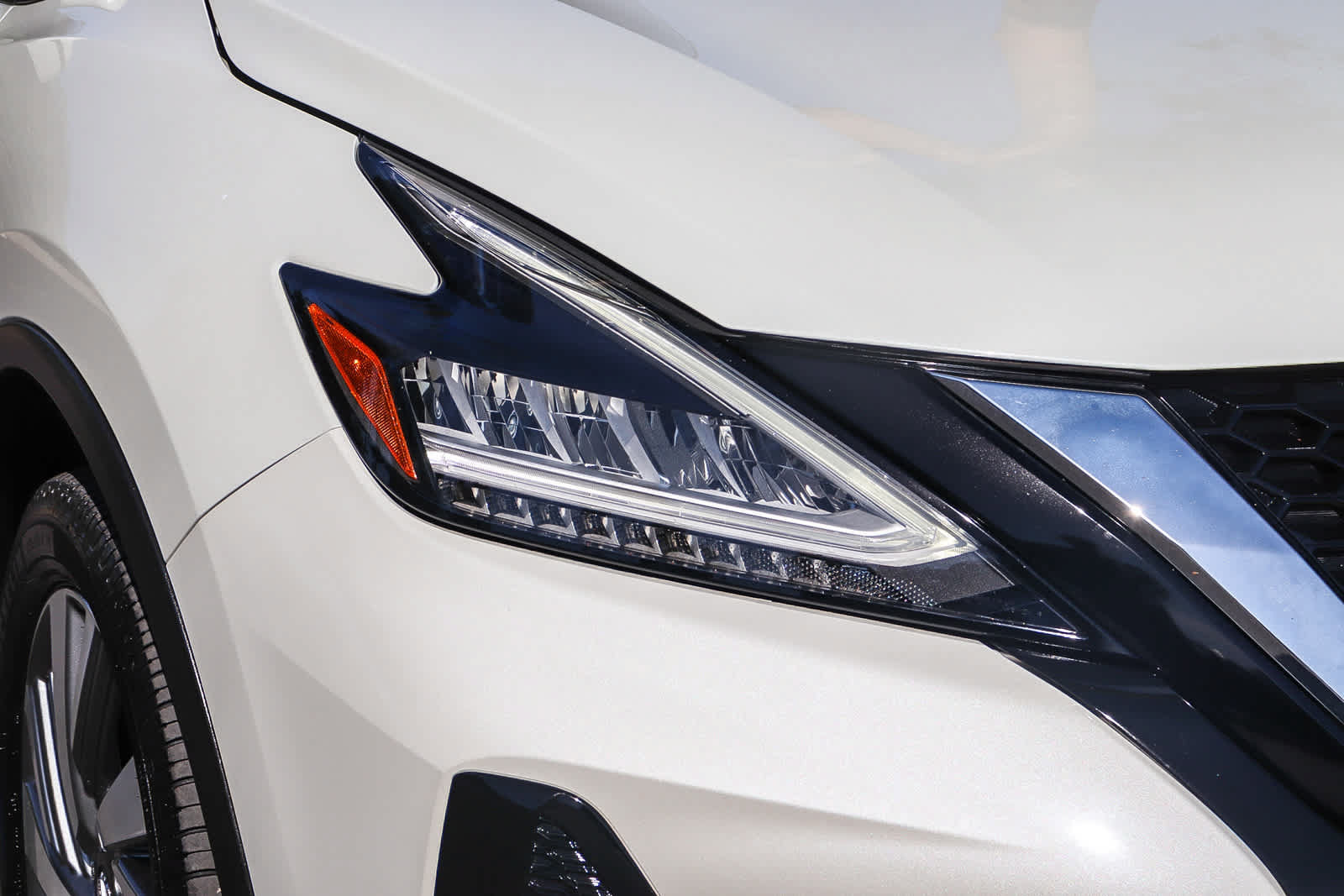 Used 2019 Nissan Murano SL w/ SL Technology Package FWD image 4