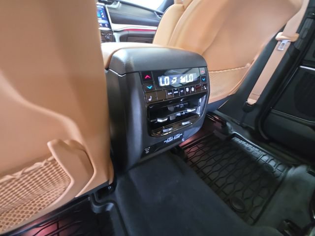 Used 2021 Jeep Grand Cherokee L Summit w/ Luxury Tech Group V AWD/4WD image 28
