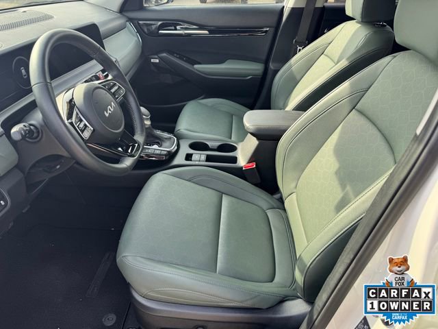 Used 2025 Kia Seltos SX w/ SX Sunroof Package AWD/4WD image 3