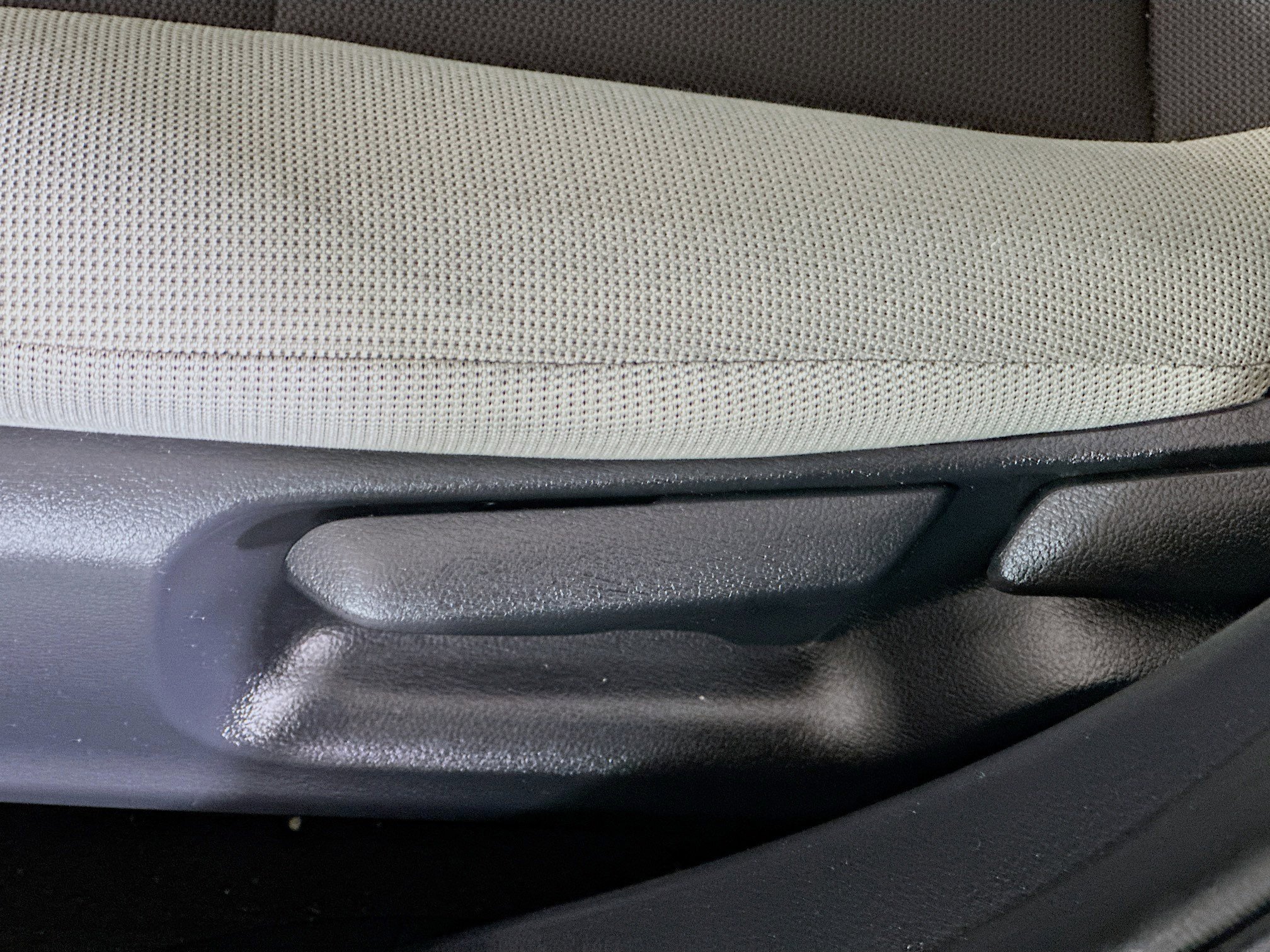 Used 2025 Toyota Corolla LE image 13