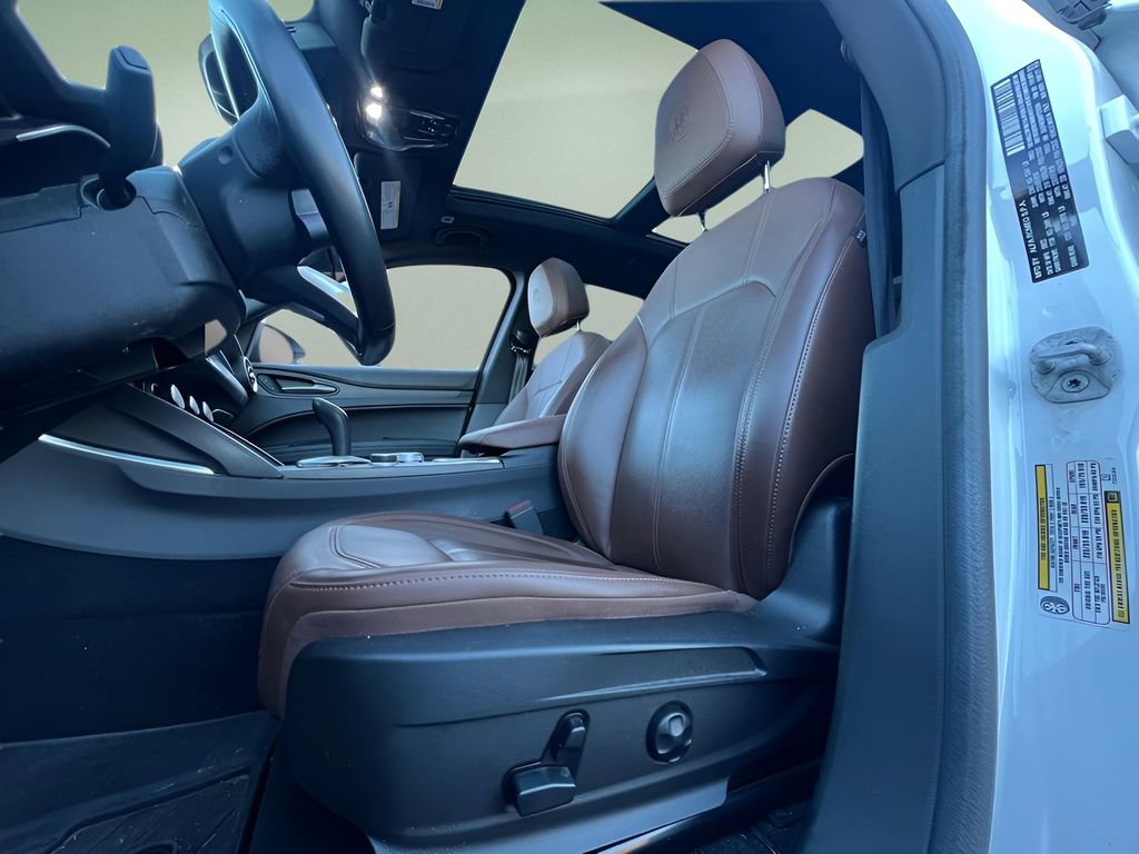 Used 2023 Alfa Romeo Stelvio Ti w/ Active Assist Plus Package image 10