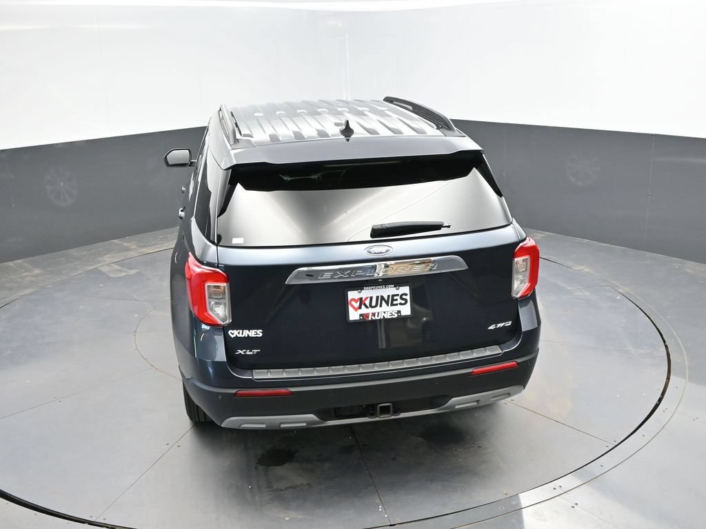 Used 2024 Ford Explorer XLT w/ Equipment Group 202A AWD/4WD image 33