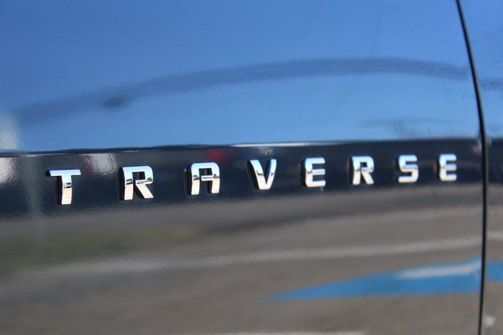 Used 2018 Chevrolet Traverse LT image 33