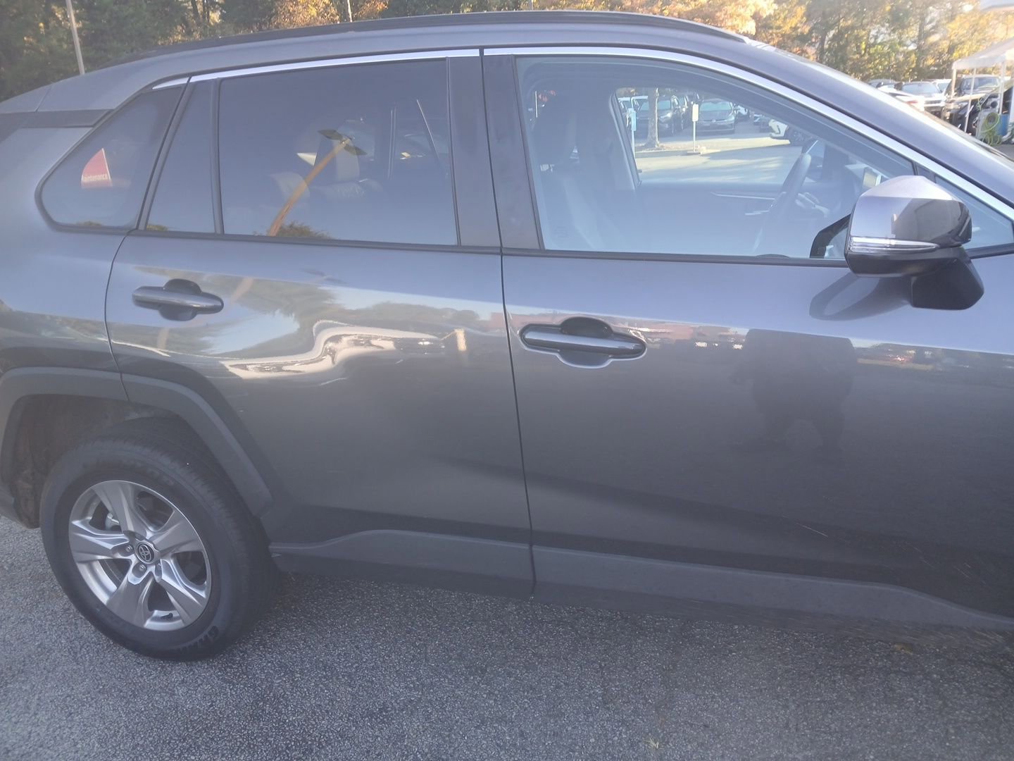 Used 2025 Toyota RAV4 XLE image 8