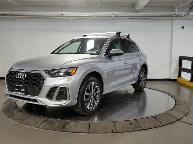 Used 2023 Audi Q5 2.0T Premium w/ Convenience Package AWD/4WD image 4