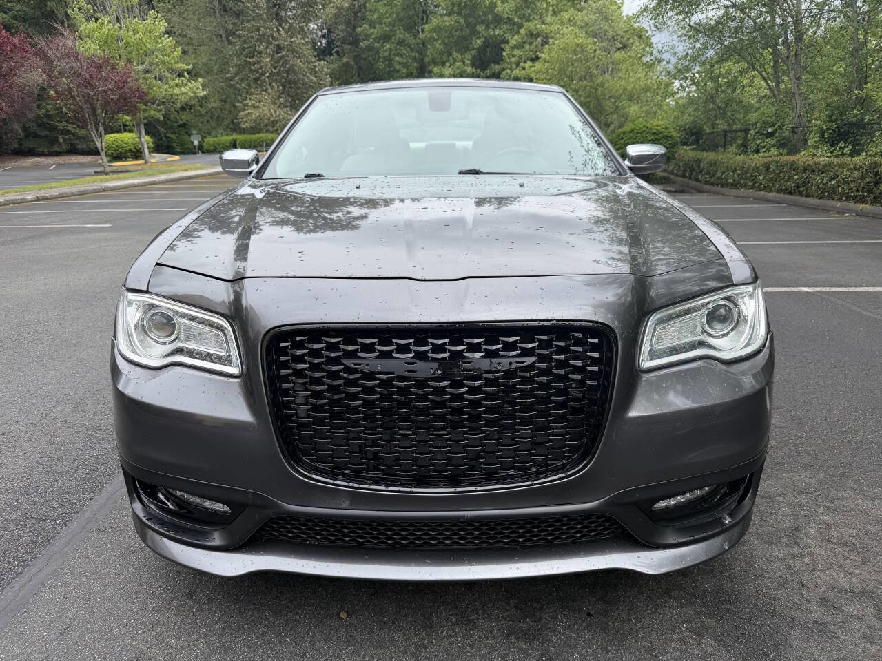 Used 2016 Chrysler 300 C AWD/4WD image 2