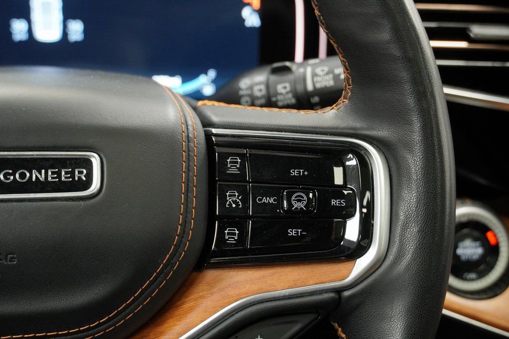 Certified 2024 Jeep Grand Wagoneer Series III w/ Rear Seat Video Group 1 image 39